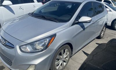 2013 Hyundai Accent GLS Premium SE