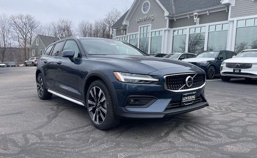 2026 Volvo V60CC Ultra