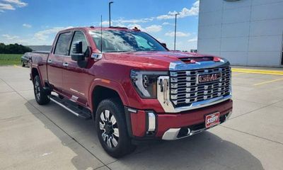 2024 GMC Sierra HD Denali