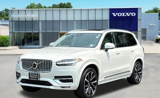 2023 Volvo XC90 Plus Bright