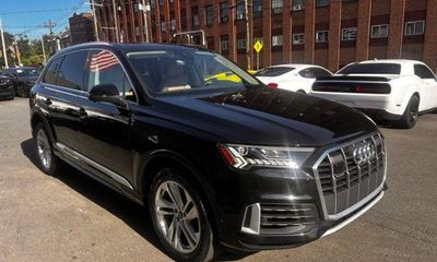 2023 Audi Q7 Quattro Premium Plus