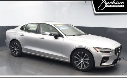 2022 Volvo S60