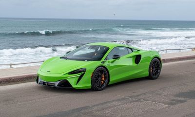 2026 McLaren Artura