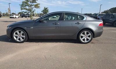 2018 Jaguar XE Premium