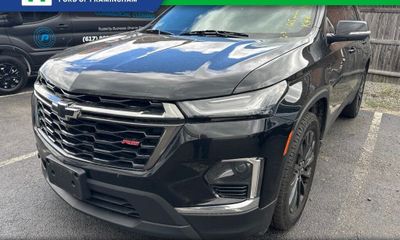 2023 Chevrolet Traverse RS