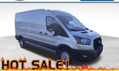 2023 Ford Transit 250 Medium Roof