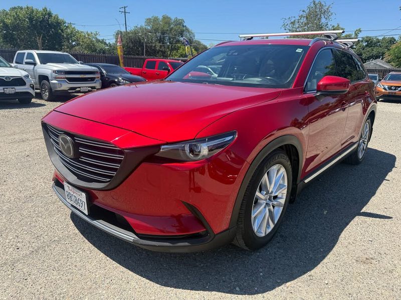 2017 Mazda CX-9 — a typically priced live listing