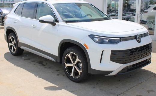 2026 Volkswagen Tiguan 4MOTION SE