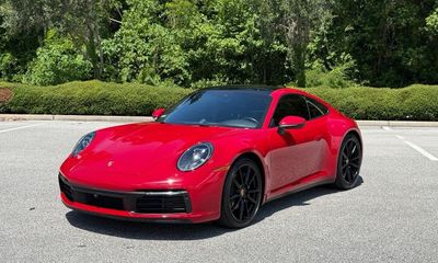 2021 Porsche 911 Carrera 4