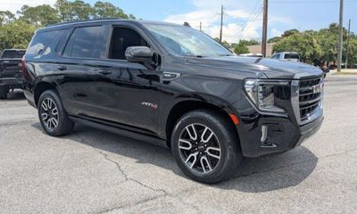 2022 GMC Yukon AT4