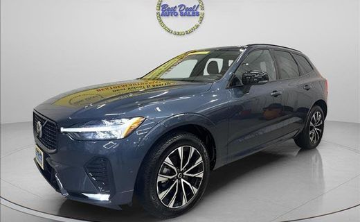 2024 Volvo XC60 Plus Dark