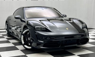 2021 Porsche Taycan Turbo S
