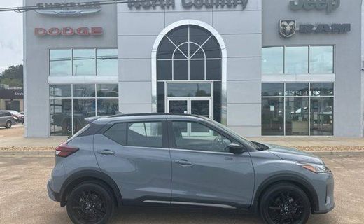 2024 Nissan Kicks SR