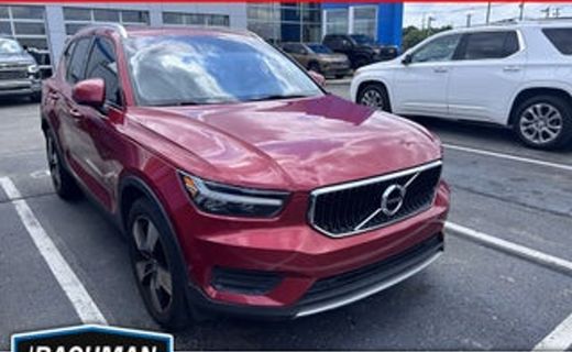 2019 Volvo XC40 Momentum