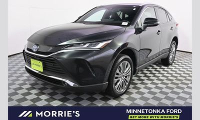 2023 Toyota Venza XLE