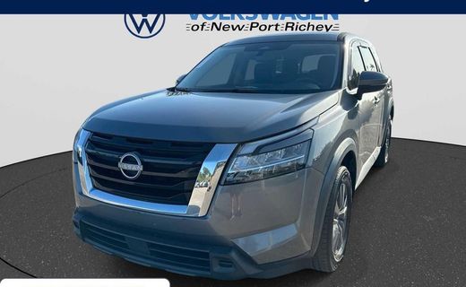 2022 Nissan Pathfinder S