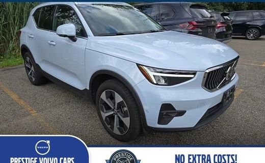 2025 Volvo XC40 Plus Bright