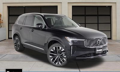 2026 Volvo XC90 Plus Bright