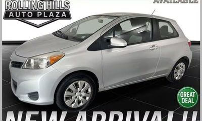 2012 Toyota Yaris LE