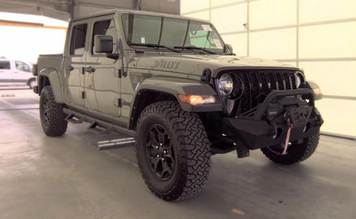 2023 Jeep Gladiator Sport