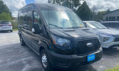 2024 Ford Transit Medium Roof