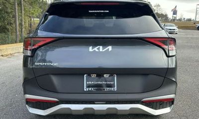 2023 Kia Sportage LX