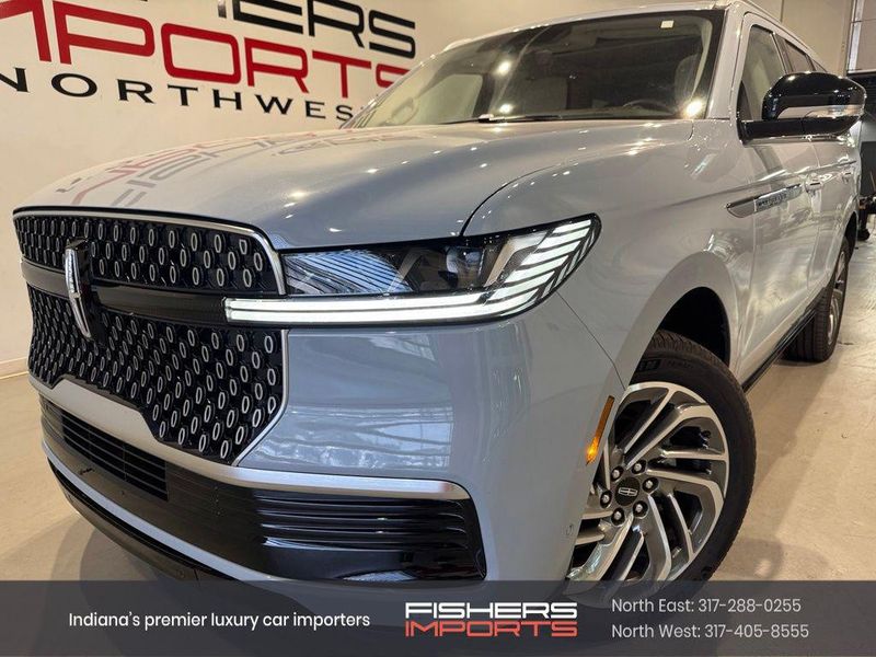 2025 Lincoln Navigator — a typically priced live listing