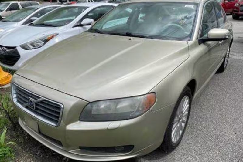 2007 Volvo S80 — a typically priced live listing