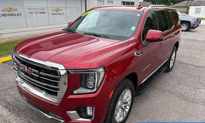 2021 GMC Yukon SLT