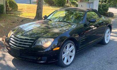 2005 Chrysler Crossfire Base