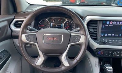 2018 GMC Acadia SLT 1