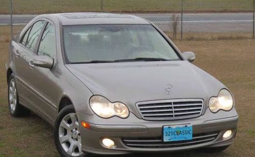 2005 Mercedes-Benz C-Class C240