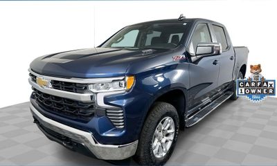 2023 Chevrolet Silverado LT