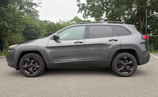 2017 Jeep Cherokee Sport
