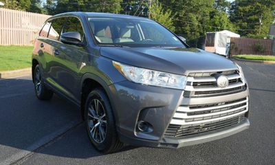 2017 Toyota Highlander LE