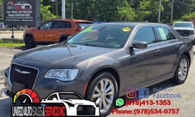 2015 Chrysler 300 Limited