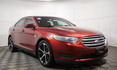 2014 Ford Taurus SEL