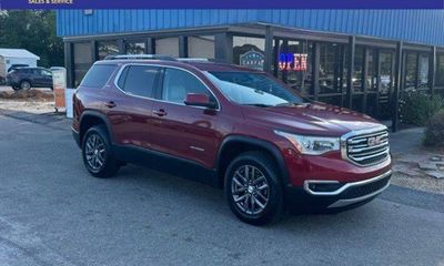 2019 GMC Acadia SLT 1
