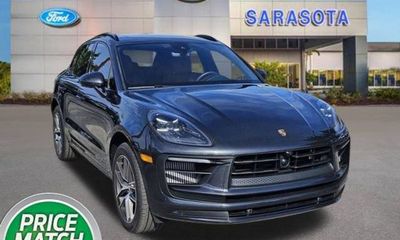 2025 Porsche Macan S