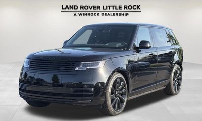 2026 Land Rover Range SV Black