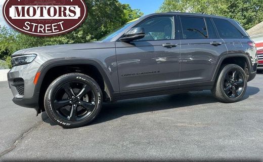 2022 Jeep Grand Cherokee Laredo