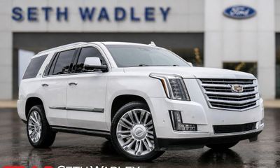 2017 Cadillac Escalade Platinum