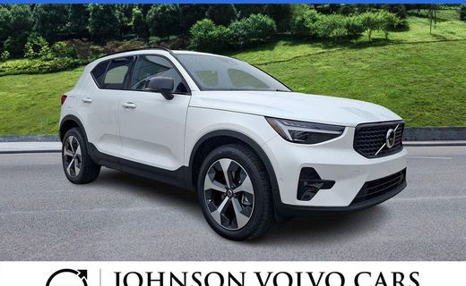 2026 Volvo XC40 Plus Dark