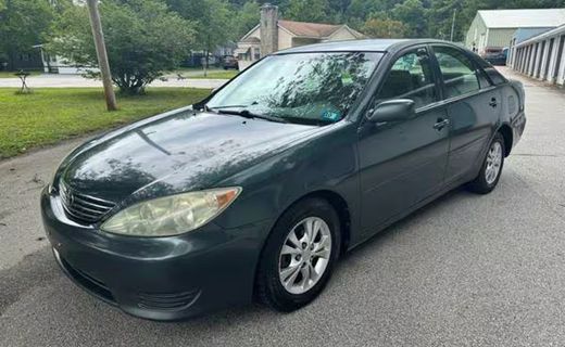 2005 Toyota Camry LE