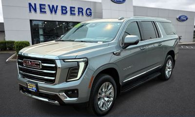 2025 GMC Yukon XL Elevation