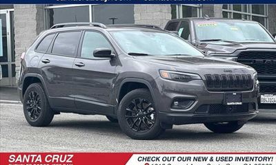 2023 Jeep Cherokee Altitude LUX