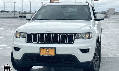 2020 Jeep Grand Cherokee Laredo