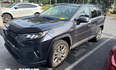 2019 Toyota RAV4 XLE Premium