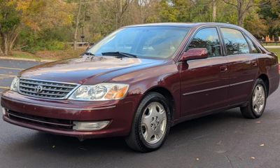 2003 Toyota Avalon XLS