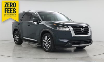 2022 Nissan Pathfinder Platinum